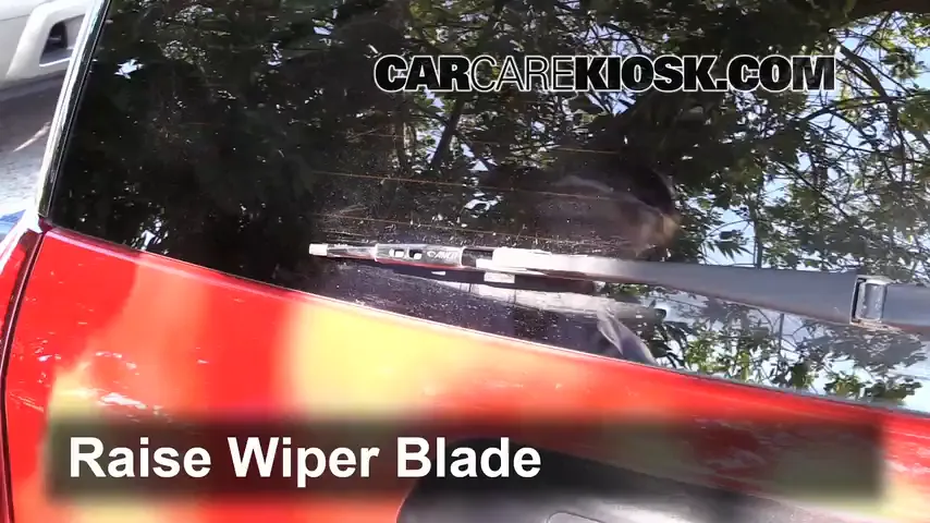 2005 Saturn Vue 2.2L 4 Cyl. Windshield Wiper Blade (Rear)